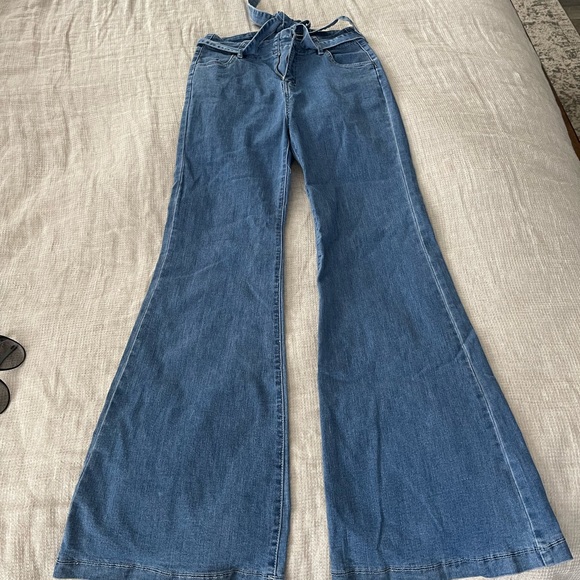 Vici bell bottom jeans - Picture 2 of 7